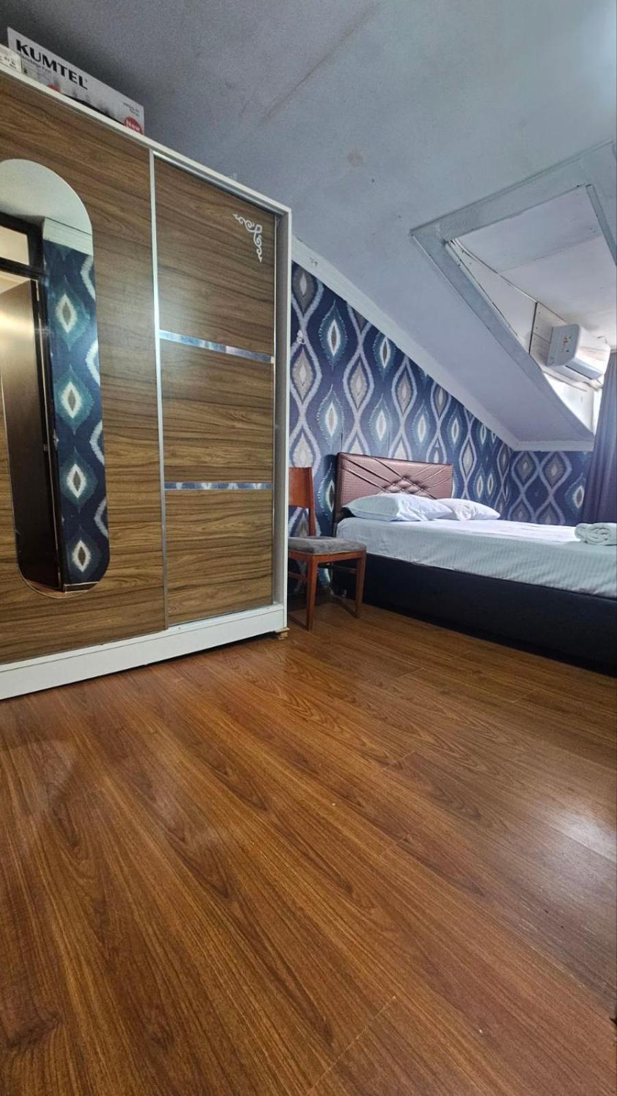 Apartment Zurabi Batumi Pokoj fotografie